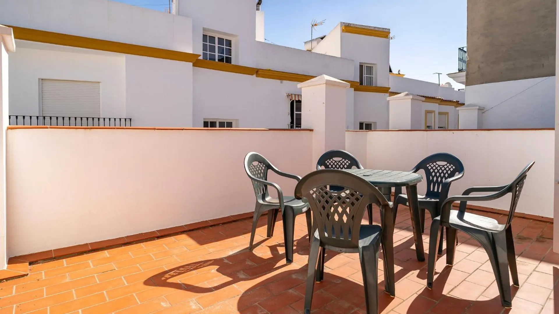 Amazing Home In Conil De La Frontera With Kitchen